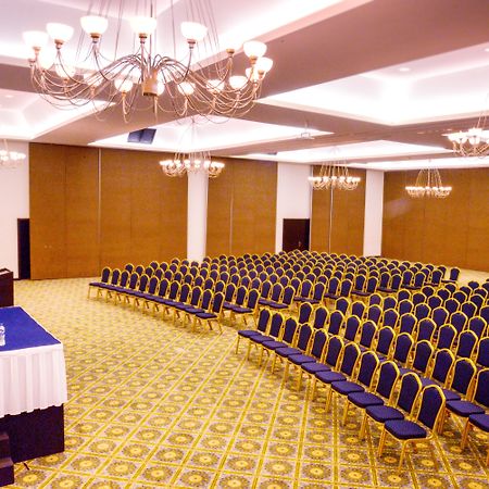 Crown Paradise Club Cancun Exterior photo The Grand Ballroom