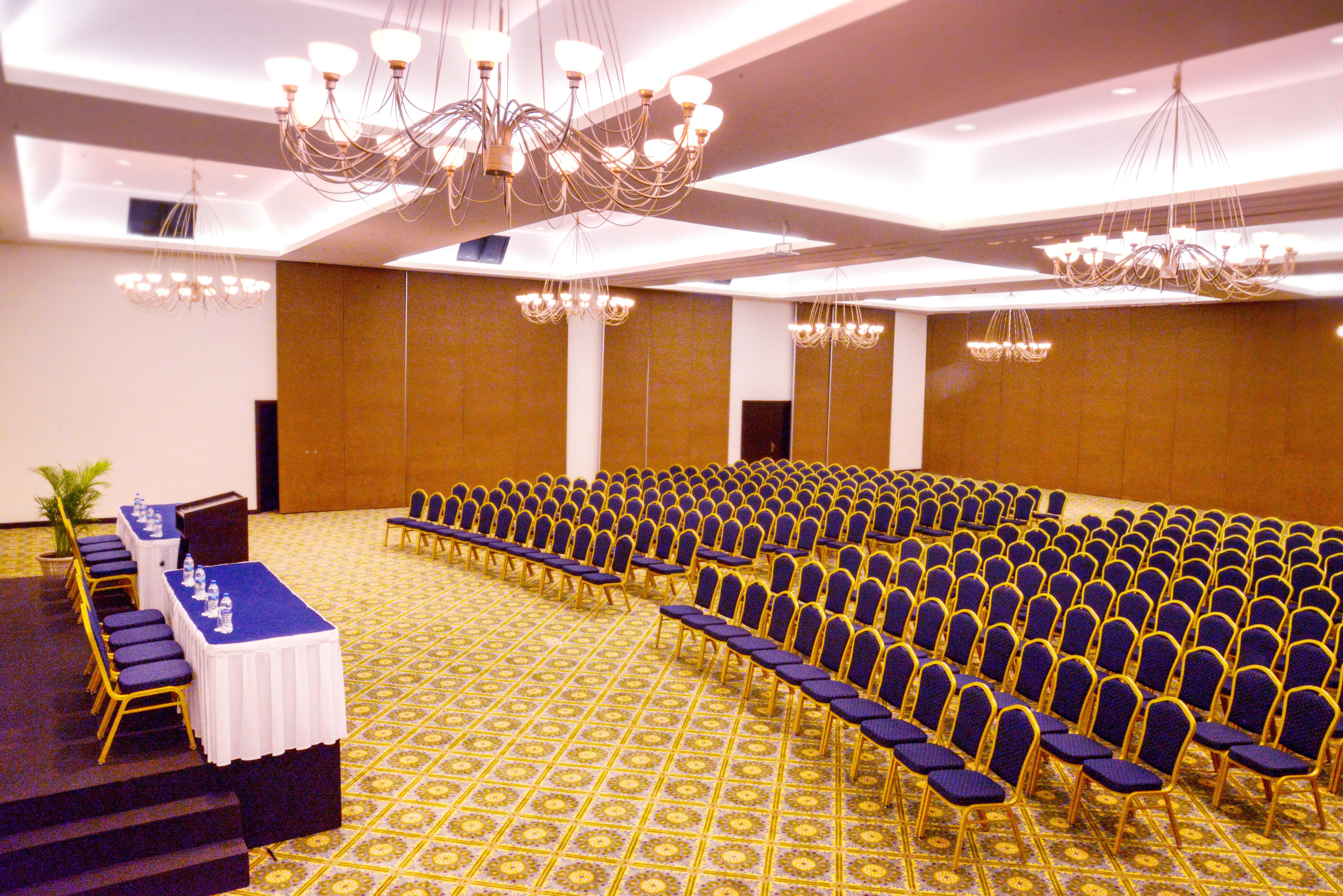 Crown Paradise Club Cancun Exterior photo The Grand Ballroom