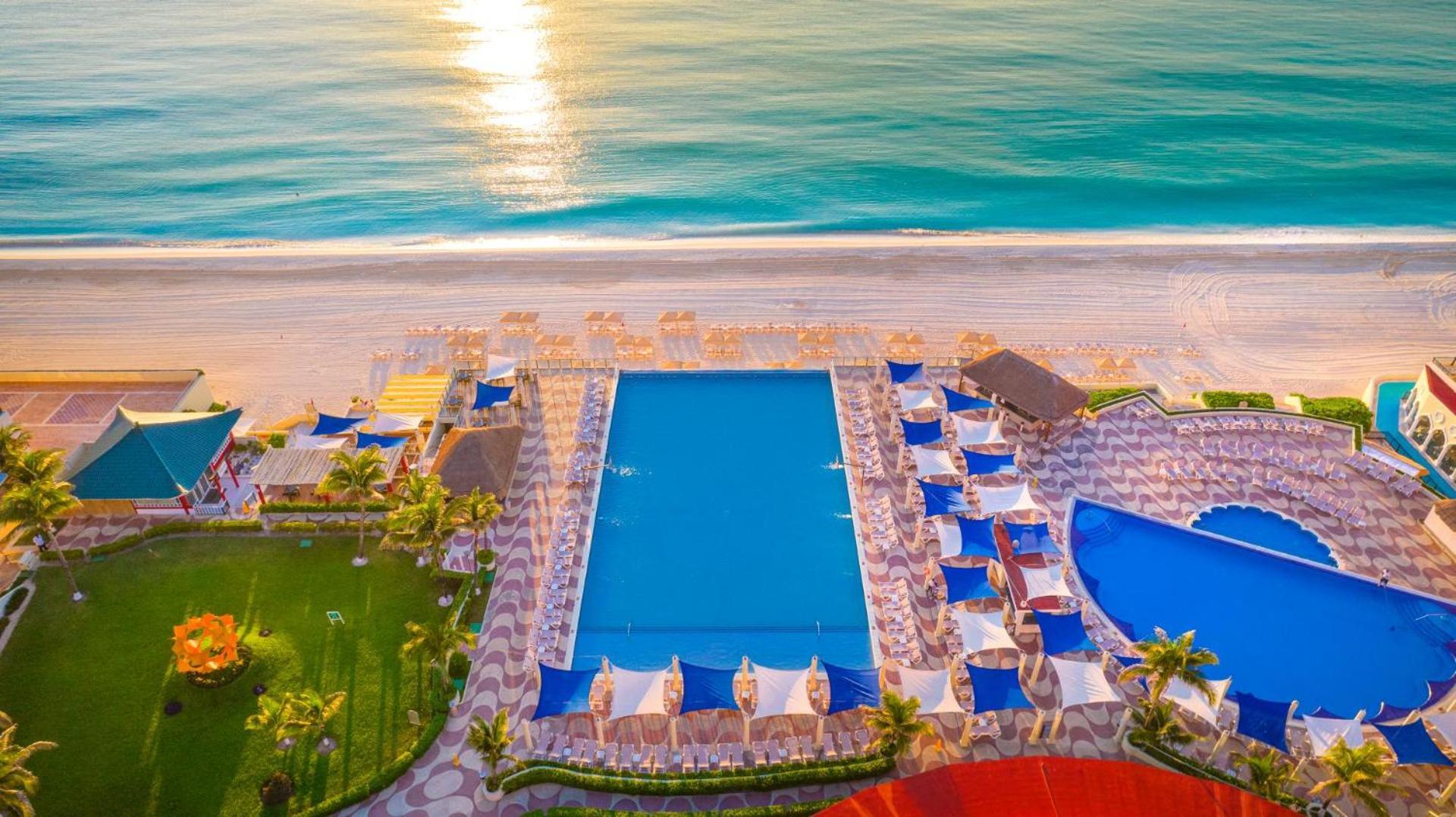 Crown Paradise Club Cancun Exterior photo Aerial view of the beach at the Grand at Moon Palace