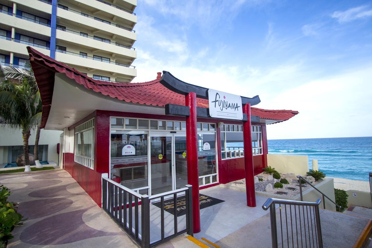 Crown Paradise Club Cancun Exterior photo Fujiyama