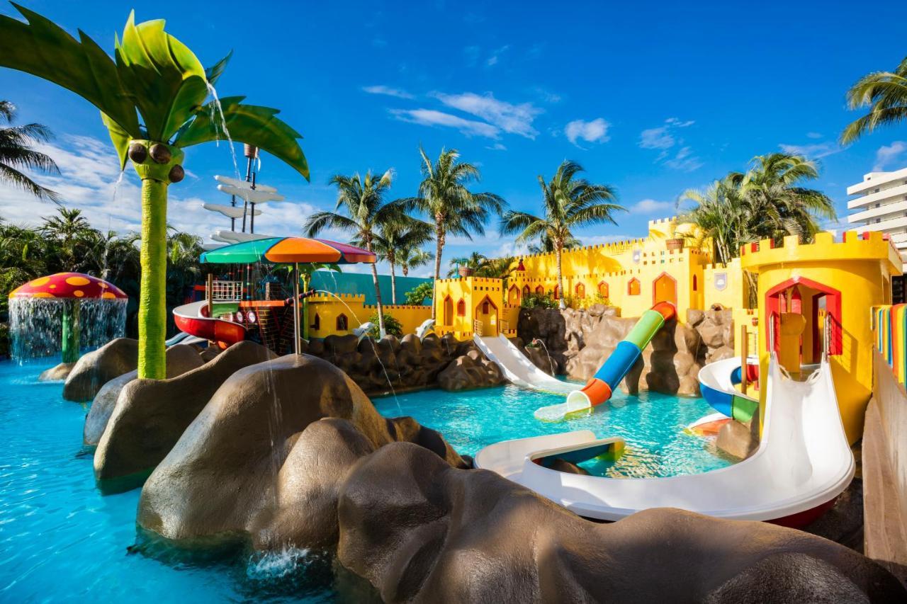 Crown Paradise Club Cancun Exterior photo Splash Jungle Water Park